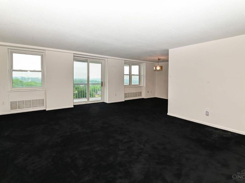 2444 Madison Road, Unit 1509, Cincinnati, OH 45208 Photo 3