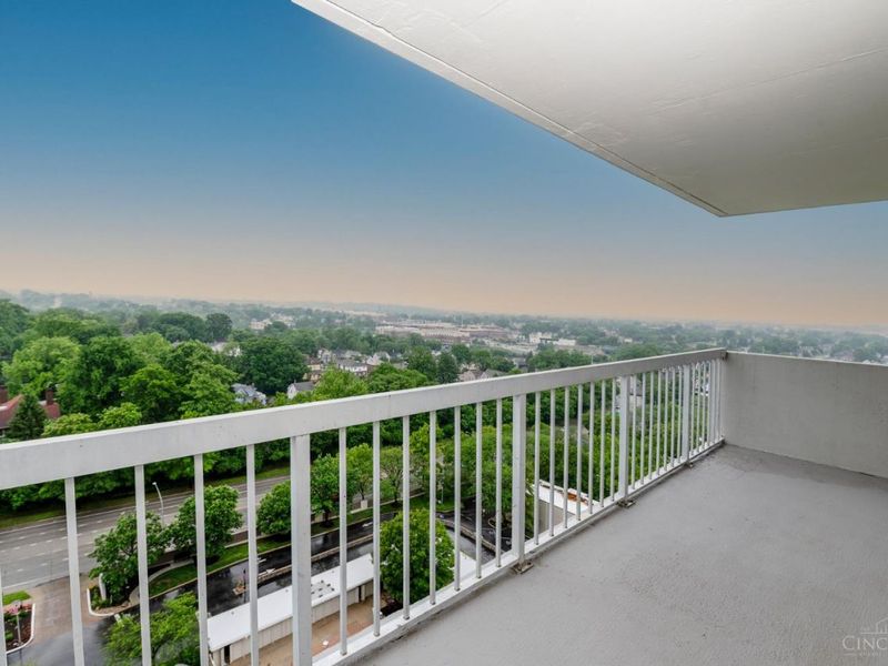 2444 Madison Road, Unit 1509, Cincinnati, OH 45208 Photo 8