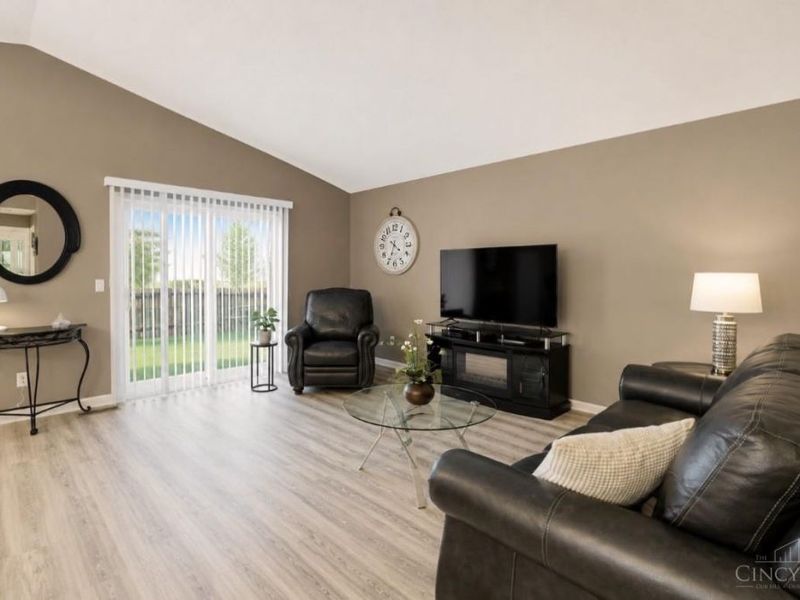 1073 Crisfield Drive, Union Twp, OH 45245 Photo 4