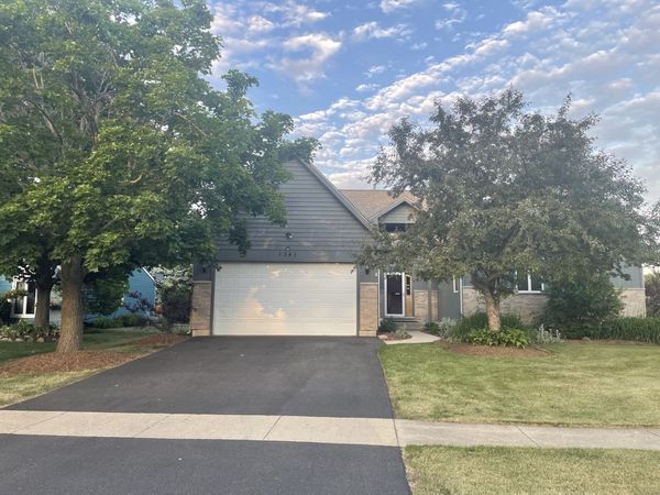 1341 Portage Lane, Woodstock, IL 60098