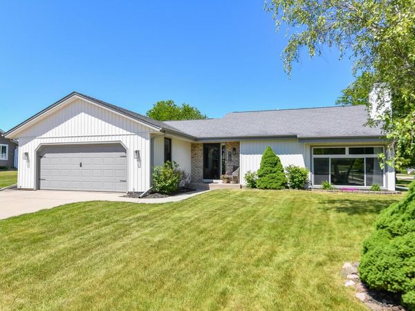 4100 W Fieldview COURT, Franklin, WI 53132