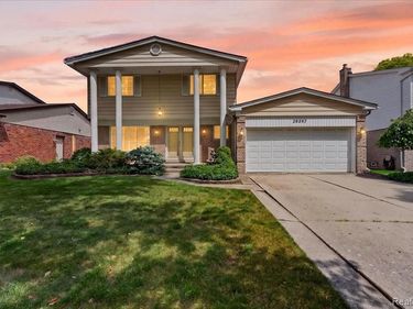 20257 Coachwood Road W, Riverview, MI 48193
