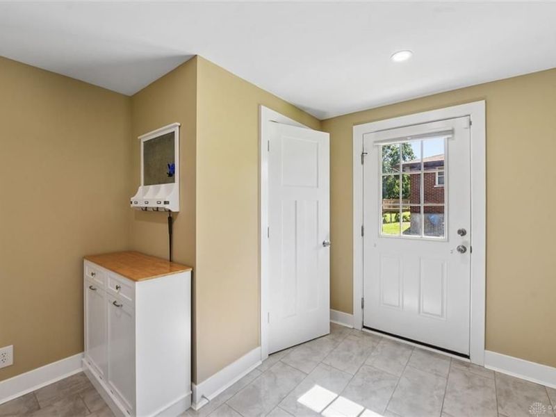 6056 Bardean Drive, West Chester, OH 45069 Photo 18