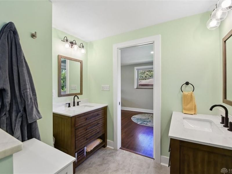6056 Bardean Drive, West Chester, OH 45069 Photo 32