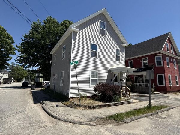 35 Pine Street, Auburn, ME 04210