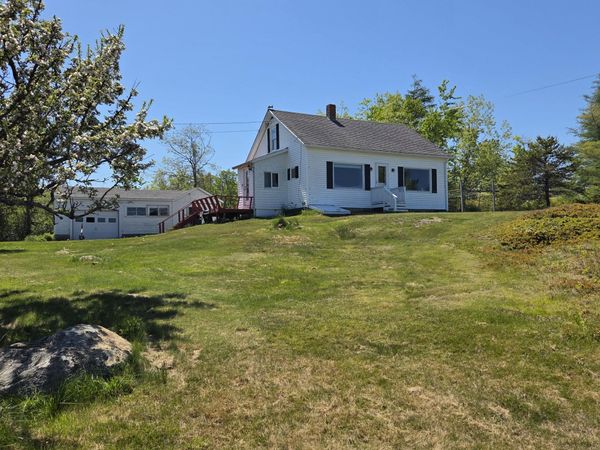 17 Cranberry Point Road , Gouldsboro, ME 04607