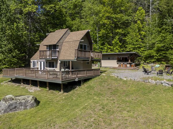 68 Beach Road , Naples, ME 04055