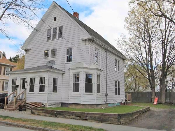 15 Maple Street , Bangor, ME 04401
