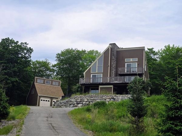 40 Skyline Drive, Holden, ME 04429
