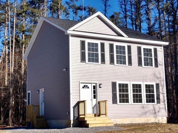 231A River Road , Topsham, ME 04086