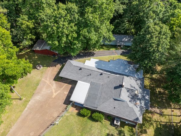 498 Highway 100, Centerville, TN 37033