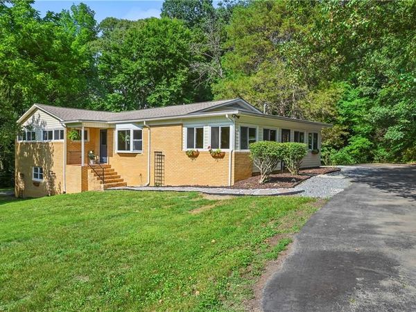 3245 Springside Drive , Clemmons, NC 27012
