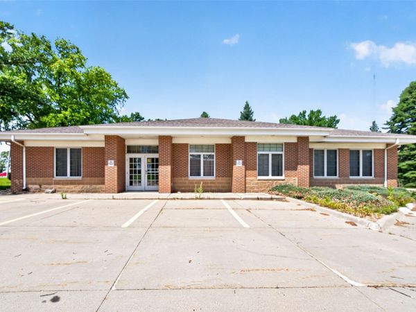6540 NE 12th Avenue, Pleasant Hill, IA 50327