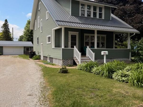 208 W Grant Street , Spring Valley, MN 55975