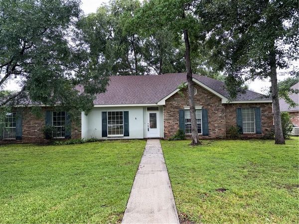 385 SIOUX Drive , Abita Springs, LA 70420