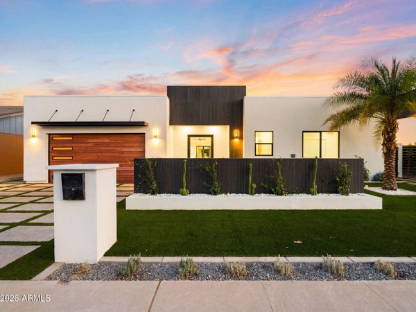 8531 E INDIANOLA Avenue, Scottsdale, AZ 85251