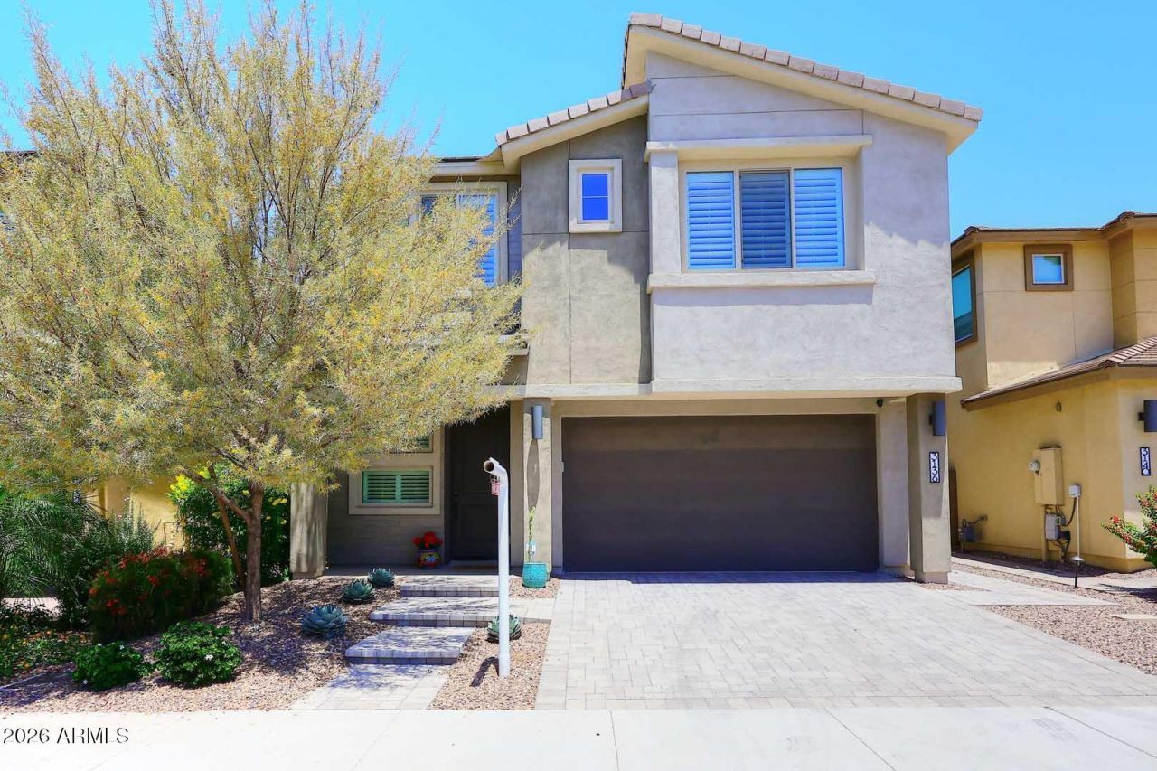 3136 E Tina Drive, Phoenix, AZ 85050 Main Photo