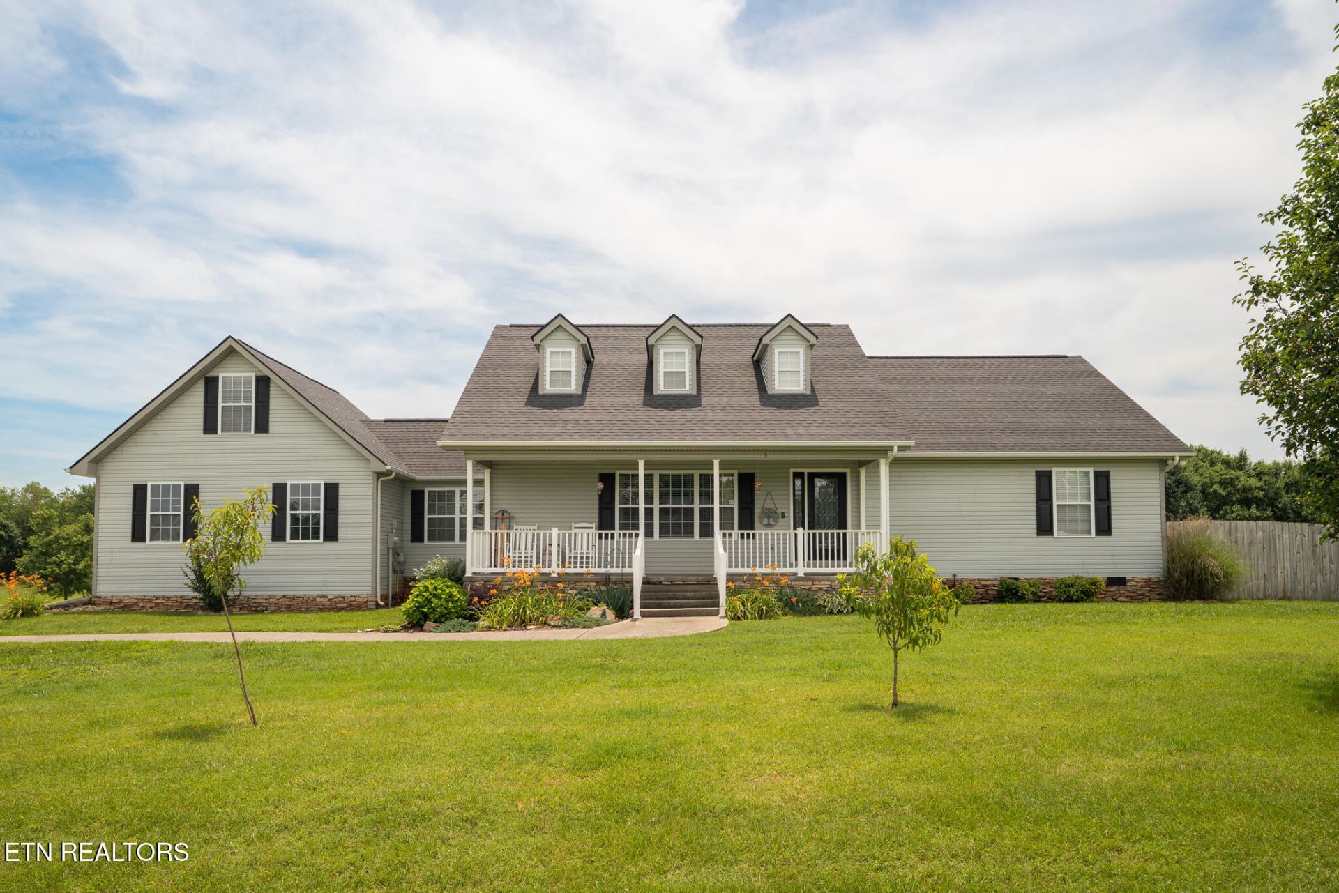 5120 Eagle Crossing Drive, Maryville, TN 37801 Main Photo