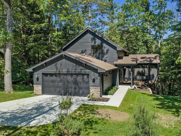 283 Alcan Drive, Baraboo, WI 53913