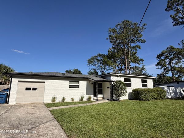 3841 ROGERO Road, Jacksonville, FL 32277