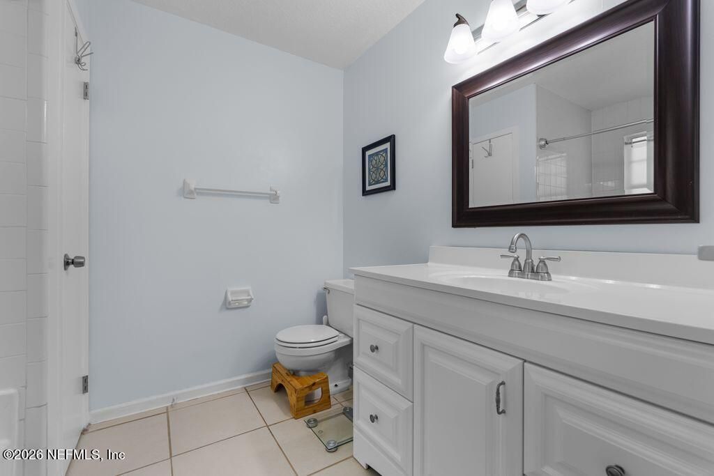 3915 Meadowview Drive N, Jacksonville, FL 32225 Photo