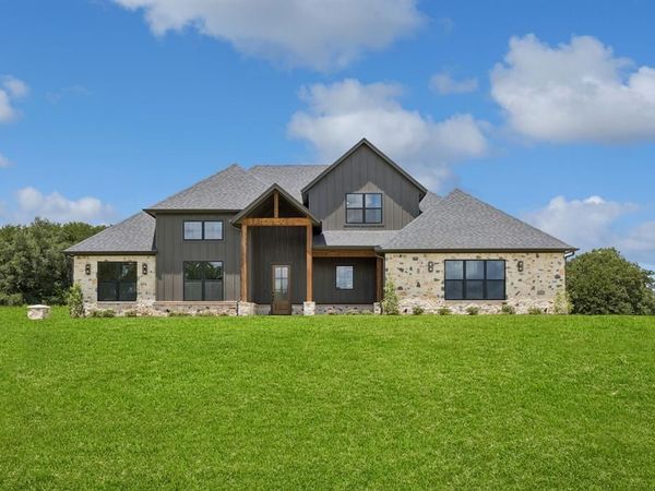 105 Desperado Way, Weatherford, TX 76088