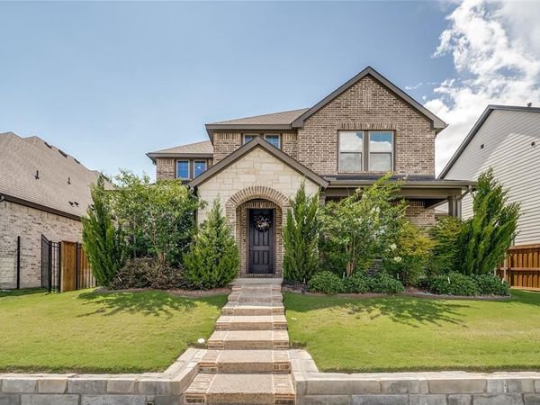909 Almond Blossom Circle , Crowley, TX 76036
