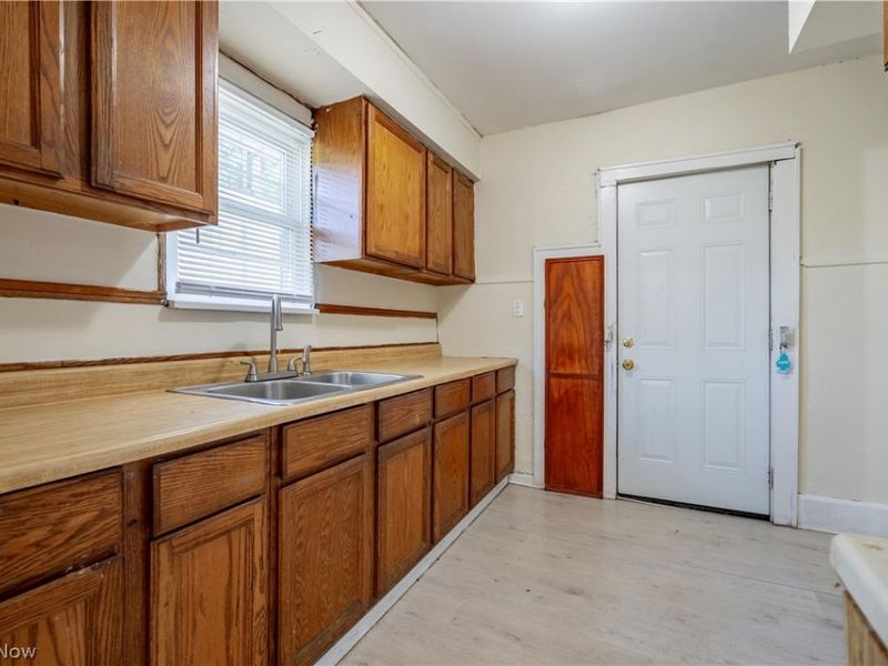688 Kipling Street , Akron, OH 44306 Photo 18