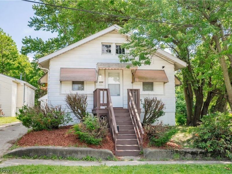 688 Kipling Street , Akron, OH 44306 Photo 2
