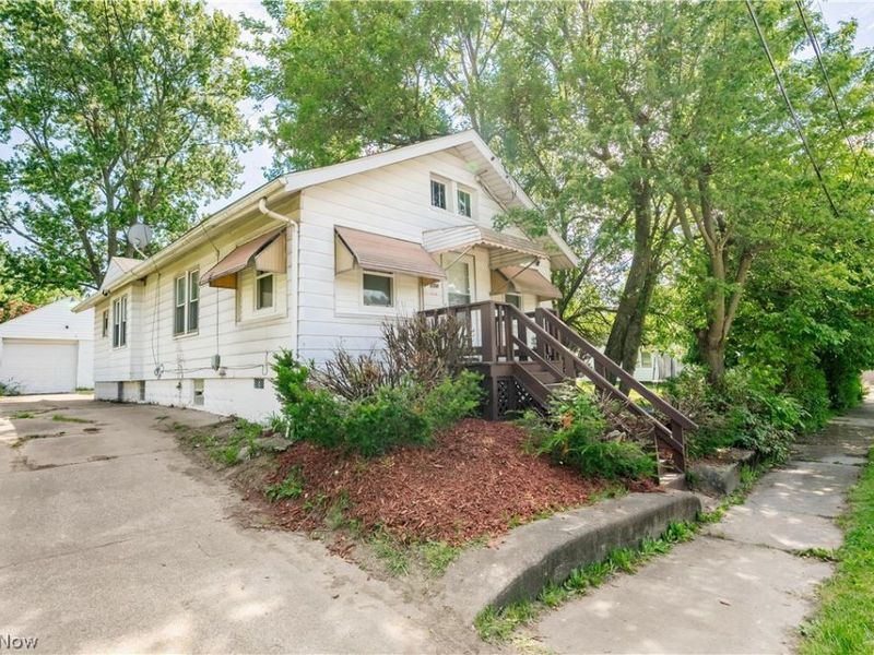 688 Kipling Street , Akron, OH 44306 Photo 4