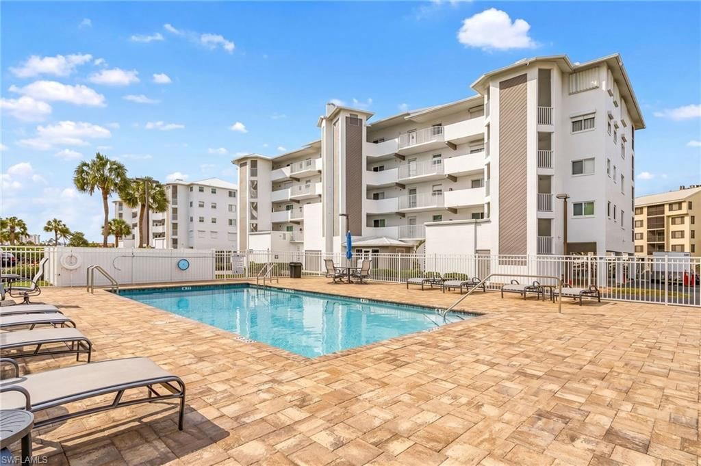 4591 Bay Beach Ln , Unit 393, Fort Myers Beach, FL 33931 Photo