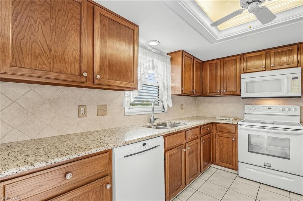 4591 Bay Beach Ln , Unit 393, Fort Myers Beach, FL 33931 Photo