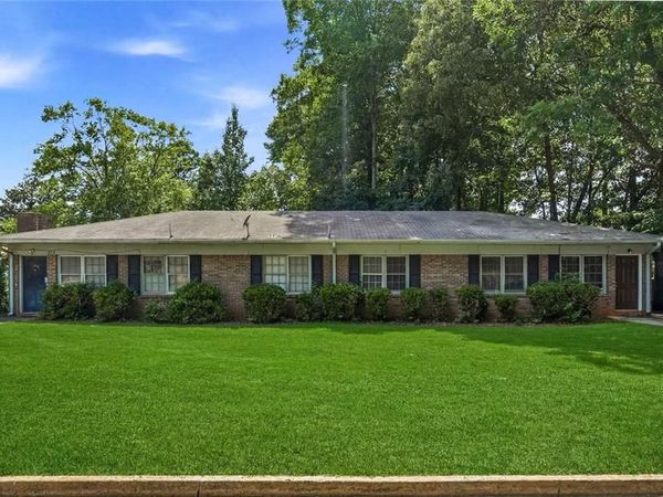 2124 Golfview Drive SE, Conyers, GA 30013