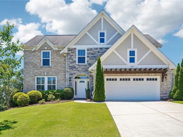 1955 Warrington Way , Cumming, GA 30040