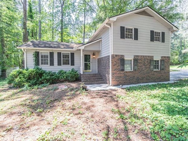 5286 NW Cobblestone Way NW, Lilburn, GA 30047