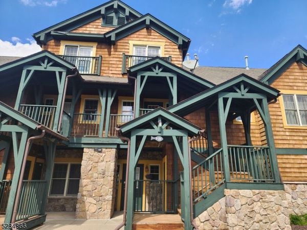 1 Pine Crescent, Vernon, NJ 07462