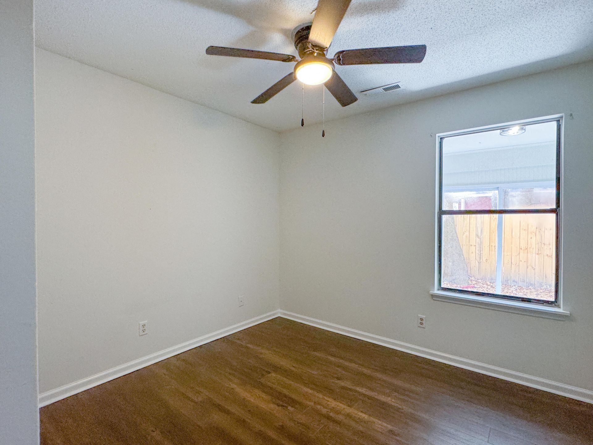 216 Parlor Drive Photo 13