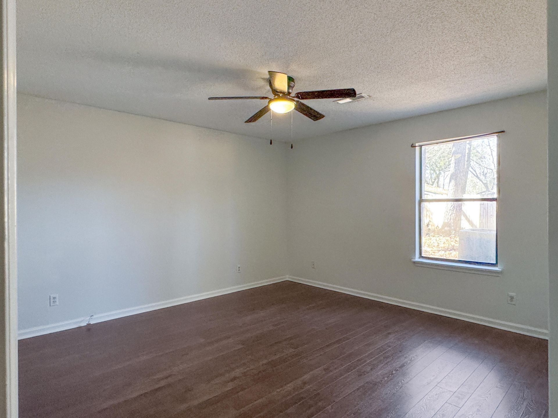 216 Parlor Drive Photo 14