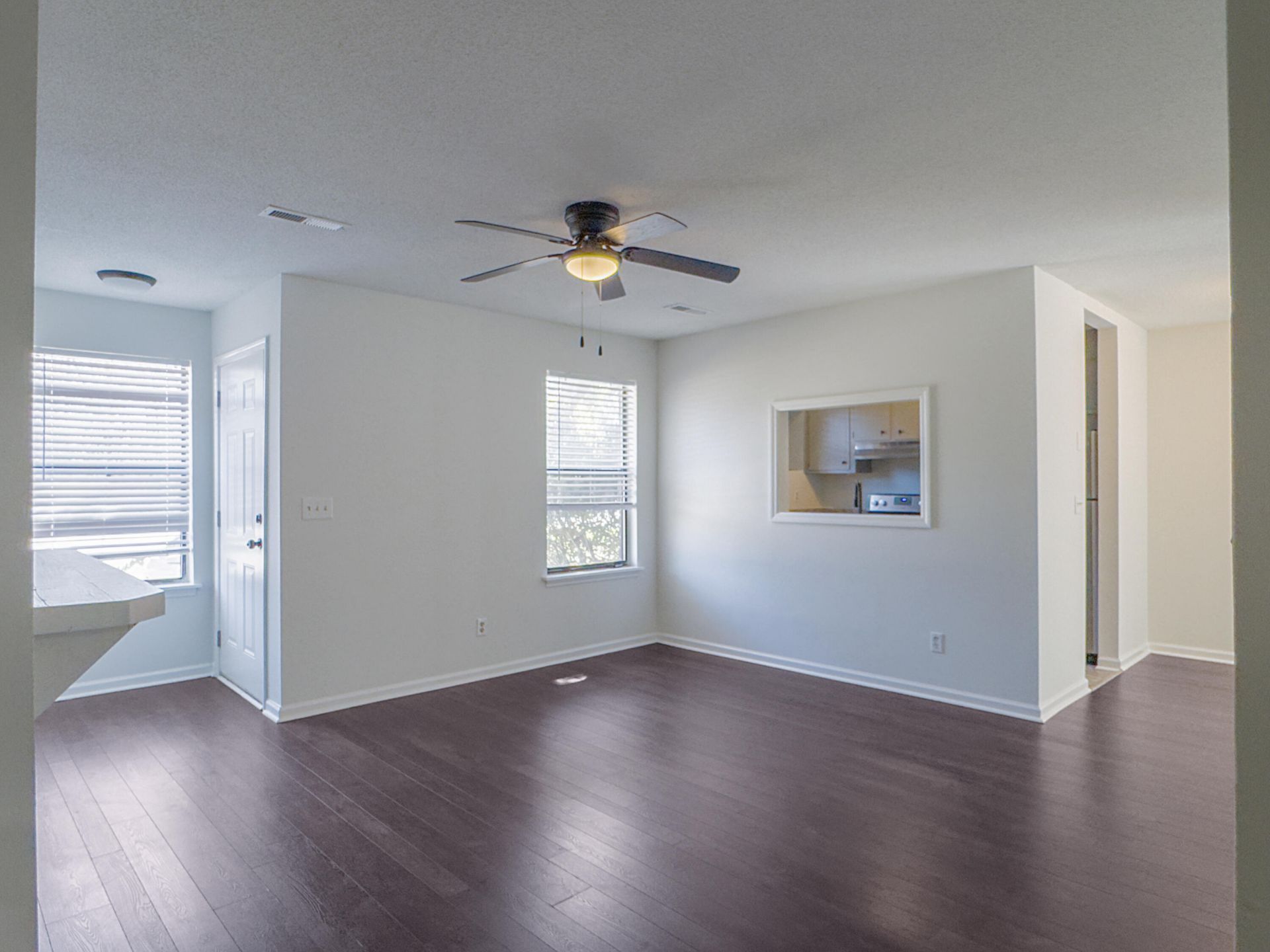 216 Parlor Drive Photo 4