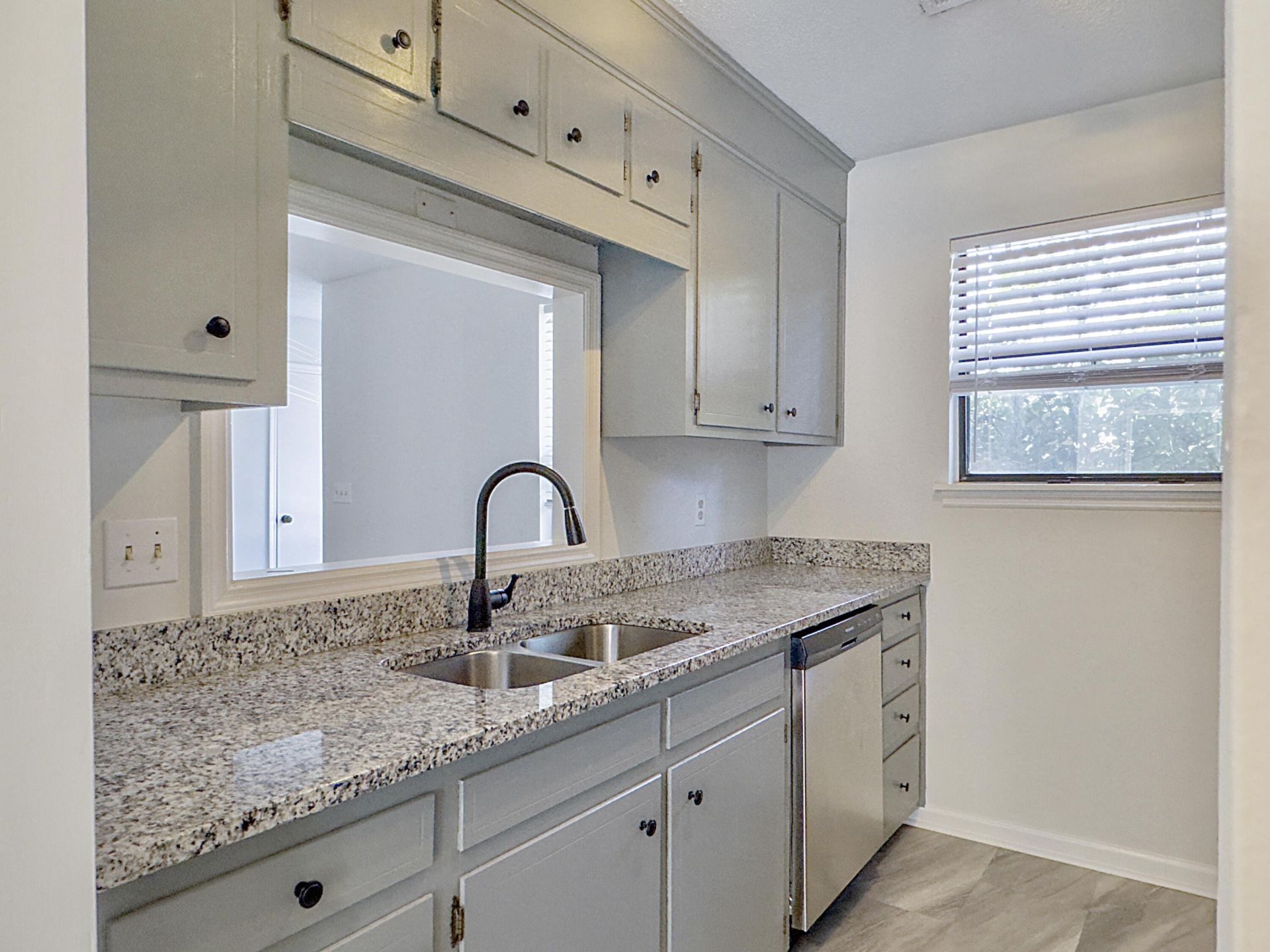 216 Parlor Drive Photo 5