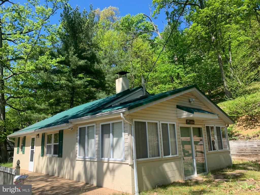 5547 FOX ROAD , FORT LOUDON, PA 17224