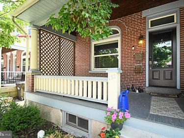 132 WALNUT STREET, MONT CLARE, PA 19453