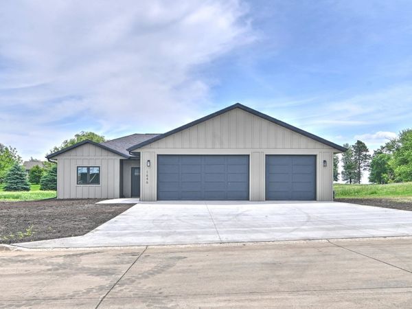 1646 365th Avenue, Estherville, IA 51334