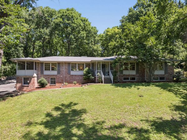 5732 Knob Rd , Nashville, TN 37209