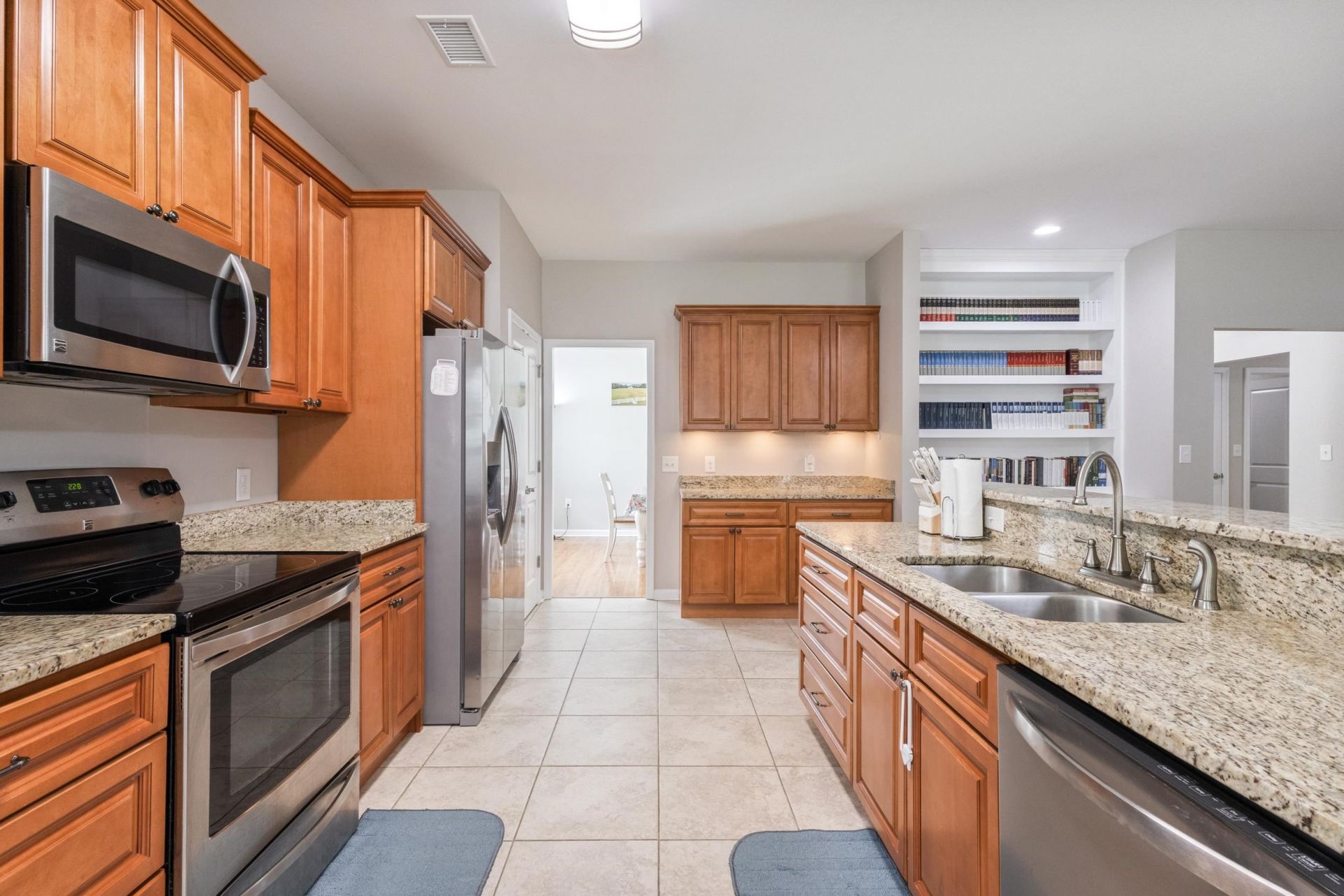 112 Pottery Landing Dr. Photo 26