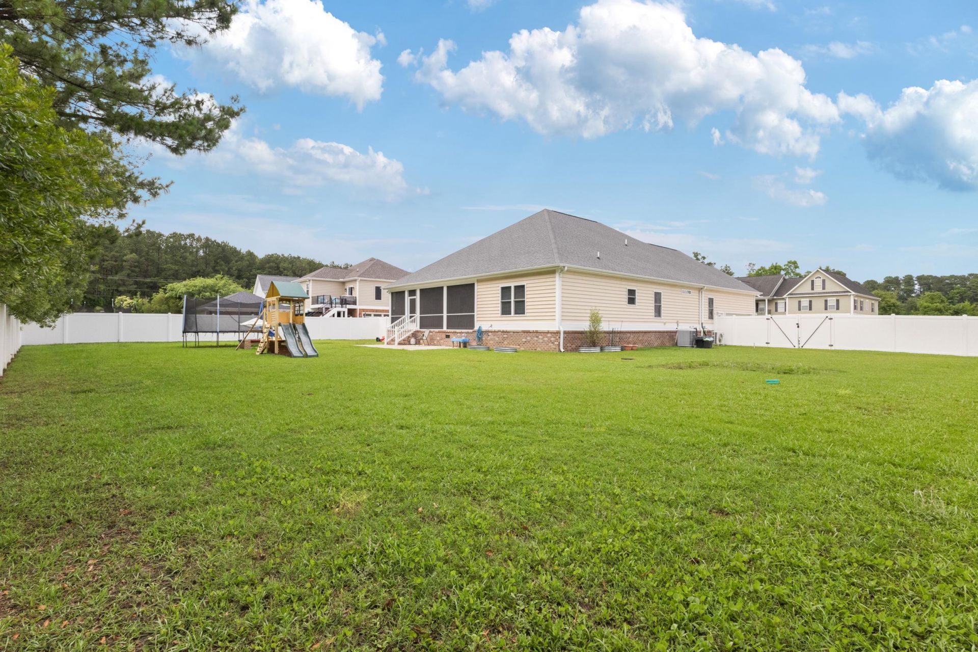 112 Pottery Landing Dr. Photo 39