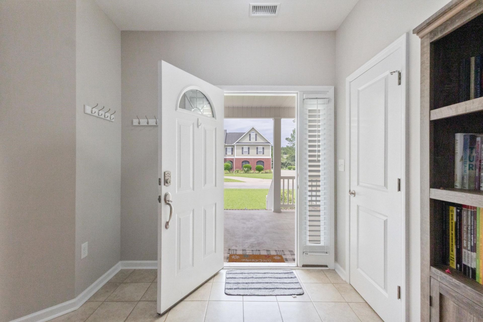 112 Pottery Landing Dr. Photo 7