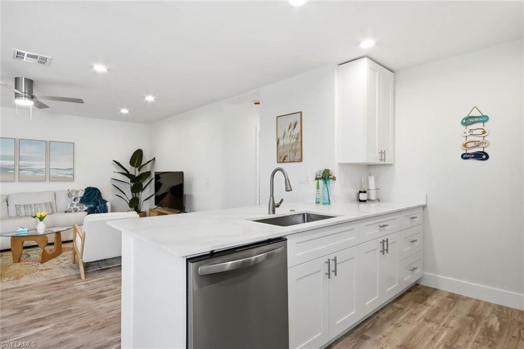 805 E Gulf Dr , Unit 8A, Sanibel, FL 33957 Photo