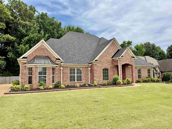 65 BURTON PLACE DR, Oakland, TN 38060