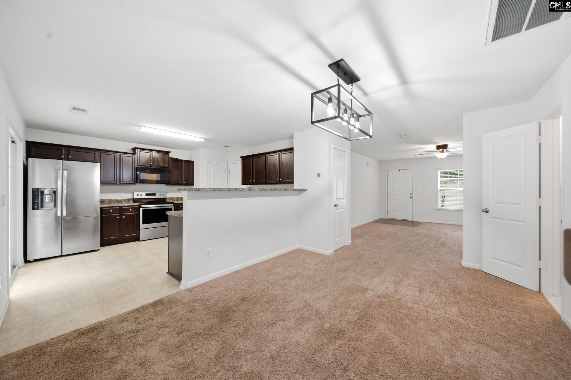 196 Phoenix Lane  Photo 5